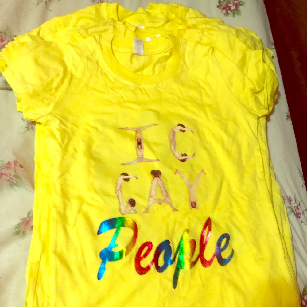 Women’s “I C Gay people” shirt